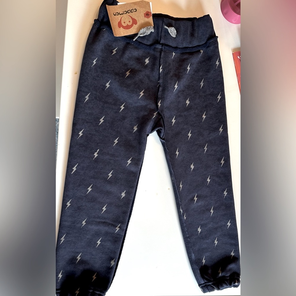NWT appaman lighting bolt sweatpants size 5 boys